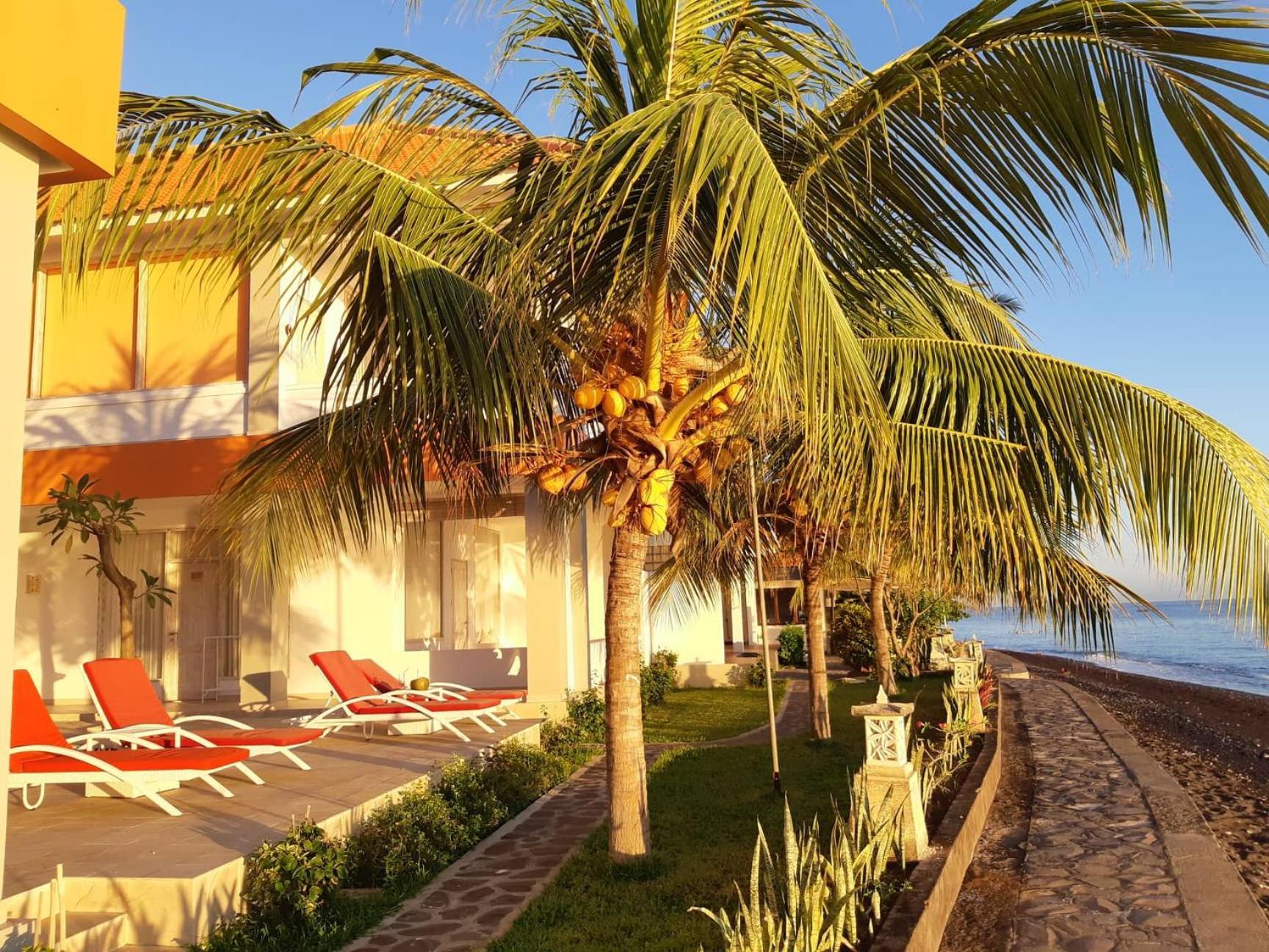 Bondalem Beach Club Tejakula Exterior photo